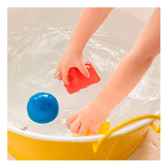 Oli&Carol x Bauhaus FIGURAS...